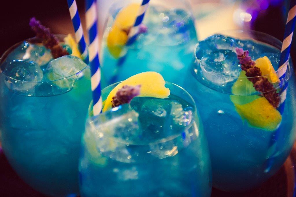 Cocktails n straw