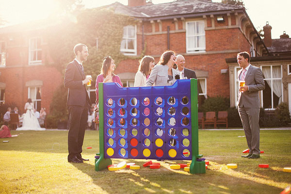 wedding-reception-connect-four